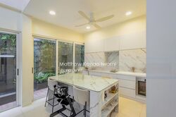 King's Road (D10), Semi-Detached #443179271